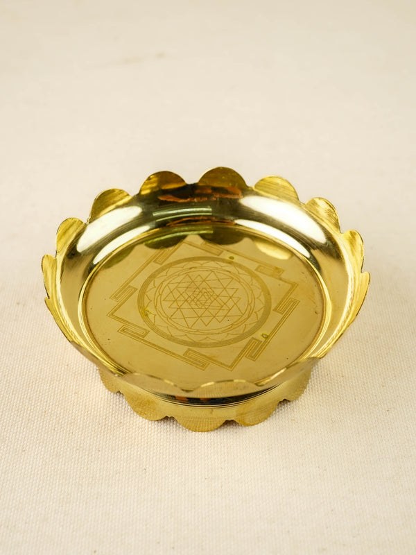 Brass Shree Yantra Lotus Bowl - 4 inch - WL6014-1