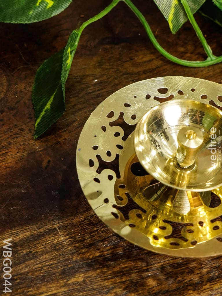 Brass Round Shaped Diya - Wbg0044 Diyas