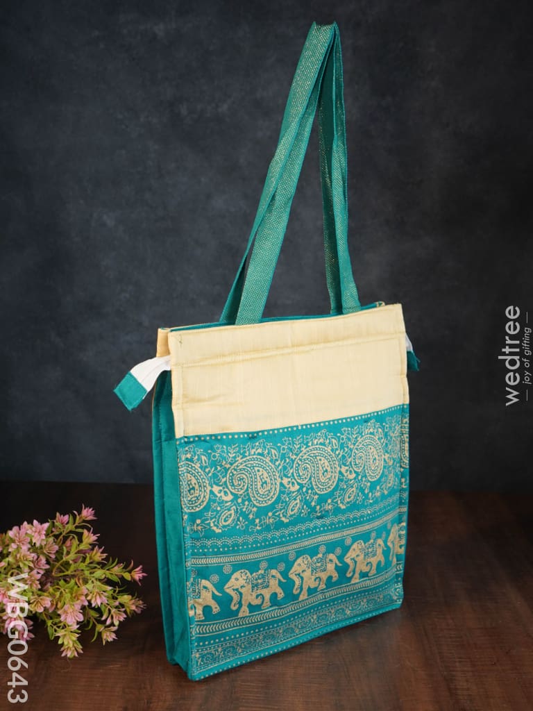 Handbag With All Over Elephant And Floral Prints (14 X 12 1.5) - Wbg0643 Hand Bags