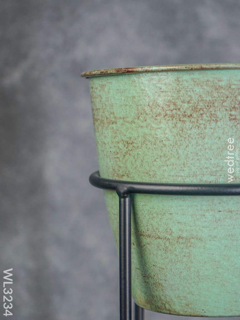 Pastel Green Planter Pot & Stand - Wl3234 Planters
