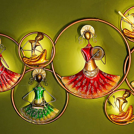 Collection image for: Metal Decor Hanging