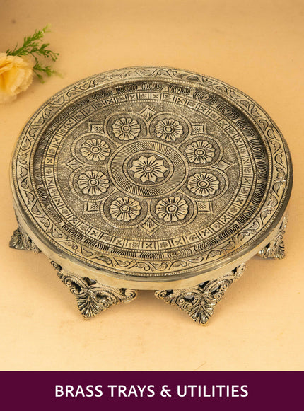 Collection image for: Brass Trays & Utilities