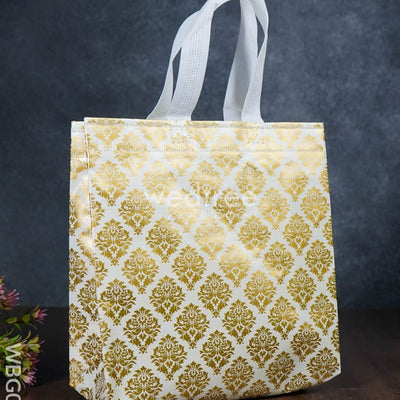 Non-woven and cloth shopping bags for bulk gifting