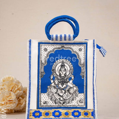 Eco-friendly jute favour bags by Wedtree