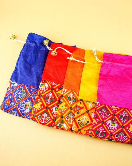 Combo: Patola String Bag with Radhakrishna Key Hanger and Haldi Kumkum - WGC0149