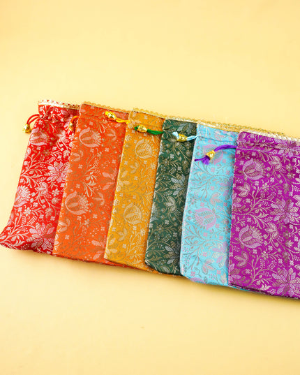 Combo: Brocade String Bag with Tirpathi Balaji Idol & Bangles Manjal Kumkum Set - WGC0140