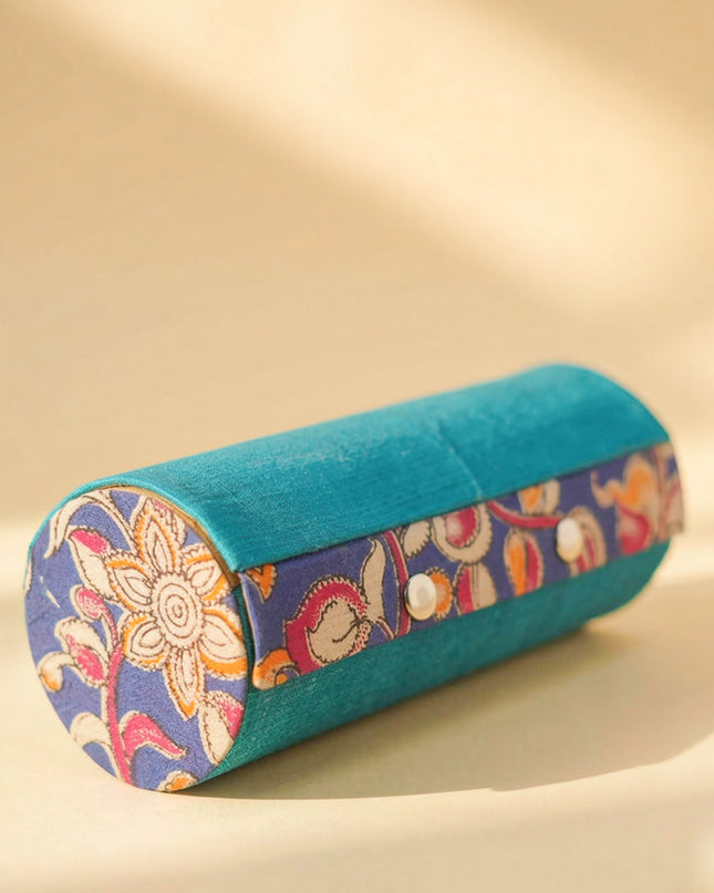 Bangle holder 3 partition with Mixed Kalamkari design - W4057