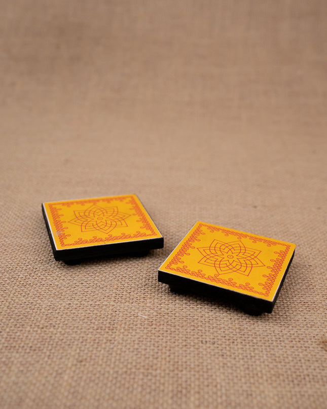 Laminated Manai - Hridaya Kamalam Kolam Design - Set of 2 - WBG1380