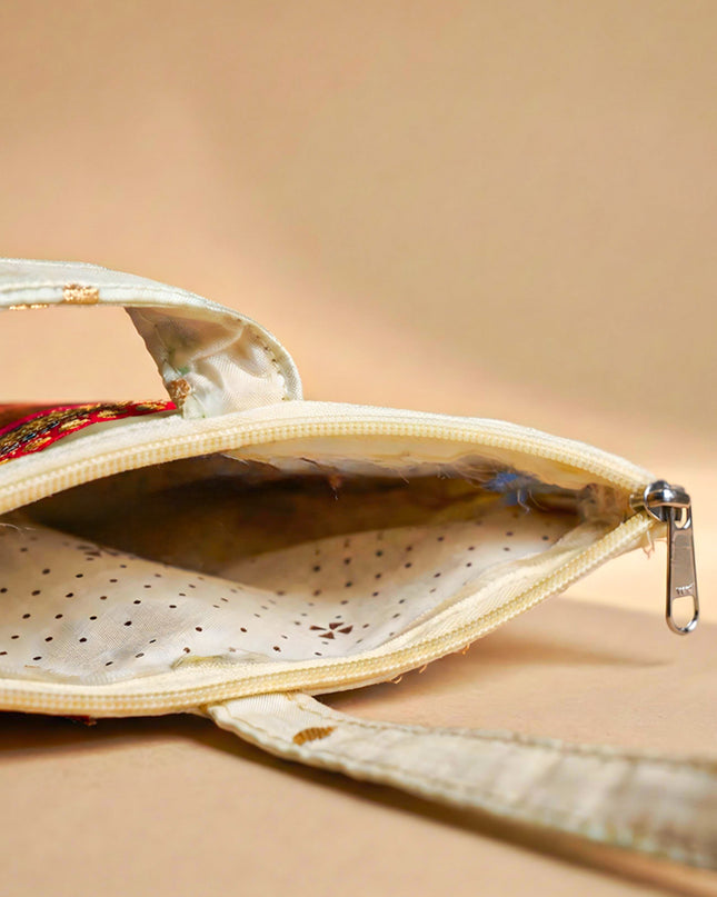 Handbag with Paithani Design - WBG1610