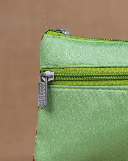 Raw Silk Purse - Embroidery Design - WBG1821