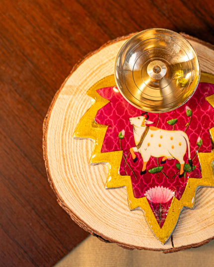 Brass Diya with Leaf - WBG1842