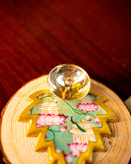 Brass Diya with Leaf - WBG1842