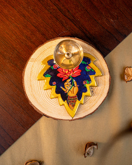 Brass Diya with Leaf - WBG1842