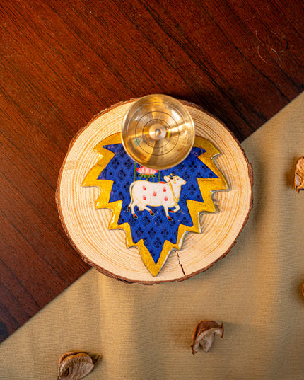 Brass Diya with Leaf - WBG1842