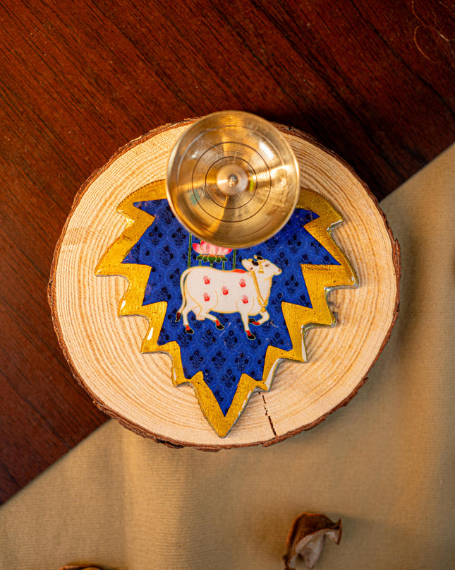 Brass Diya with Leaf - WBG1842