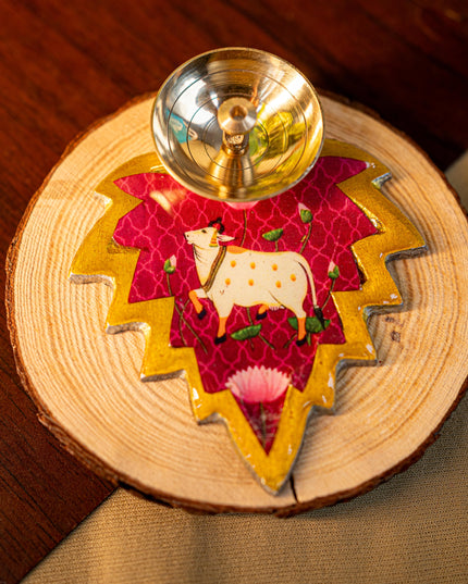 Brass Diya with Leaf - WBG1842