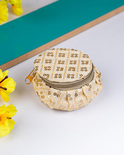 Round Embroidered Bangle Box - WBG1846