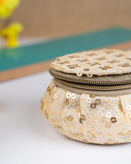 Round Embroidered Bangle Box - WBG1846