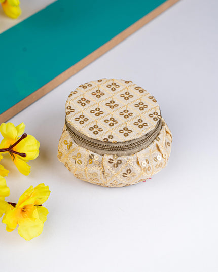 Round Embroidered Bangle Box - WBG1846