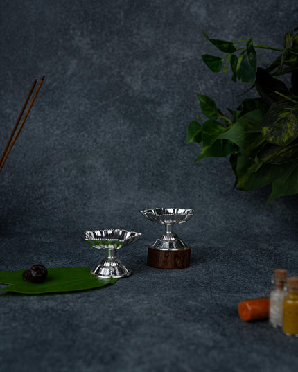 Zinc Alloy - Five Face Diya - Set of 2 - Silver - WBG1875-2