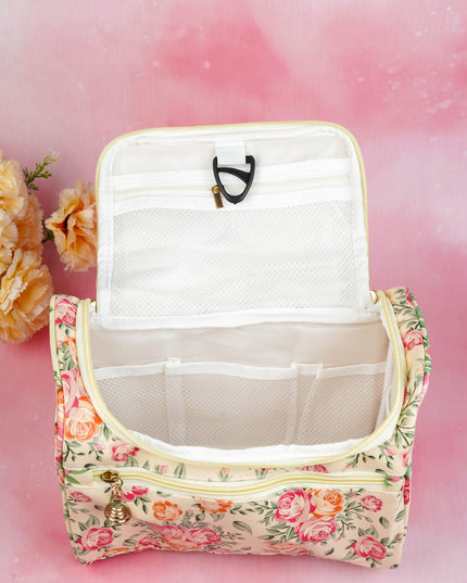 Floral Print Travel Pouch - WBG1954