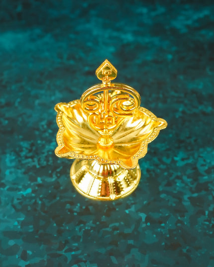 OM Diya - 3 inch - Gold - WBG2161