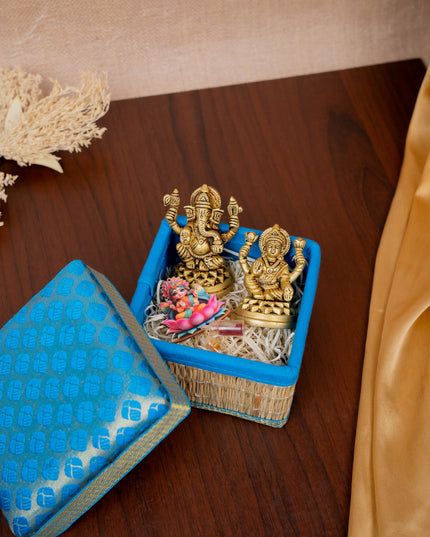 Deepavali: Korai Box with Lakshmi Ganesha Idol & Manjal Kumkum - WDC0007