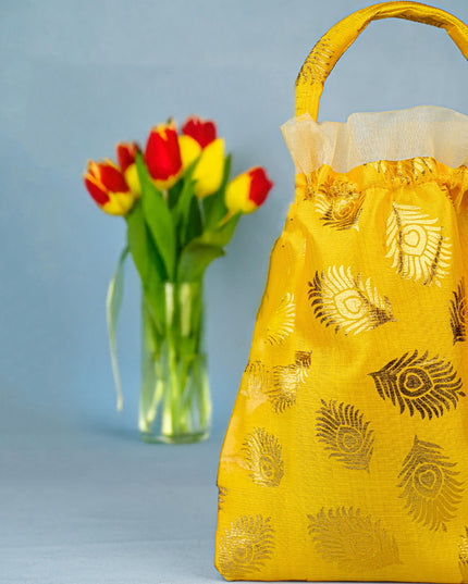 Navaratri Combo - Potli Bag with Hanuman Chalisa Shloka Card & Manjal Kumkum Bangle - WGC0090