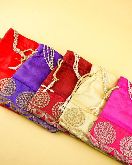 Combo: String Bag with Annapakshi Diya & Bangle Manjal Kumkum - WGC0155