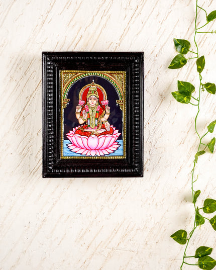 Tanjore painting Lakshmi: 8x6 inch - WL0325