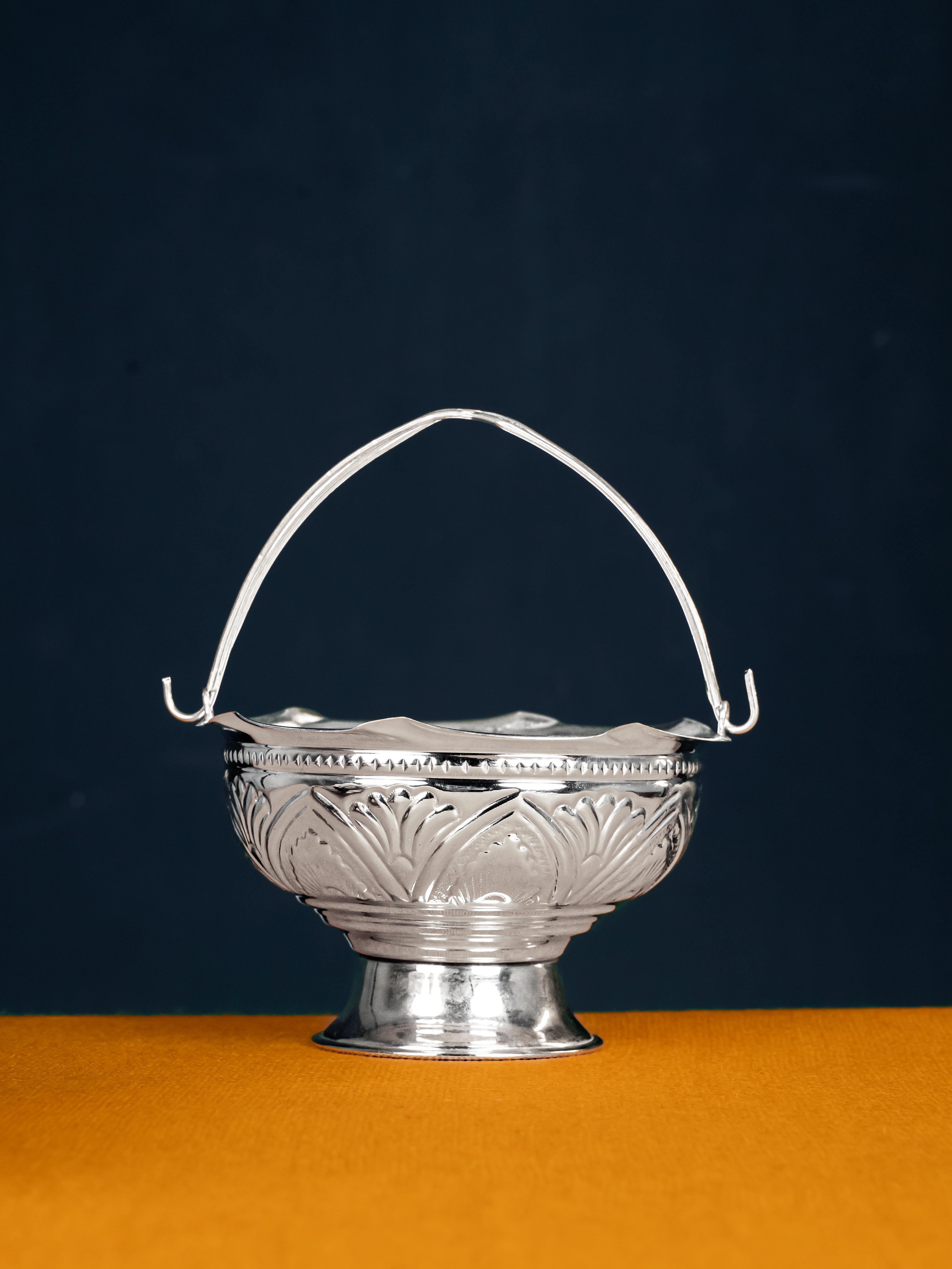 German Silver Pooja Basket - WL3571 – Wedtree