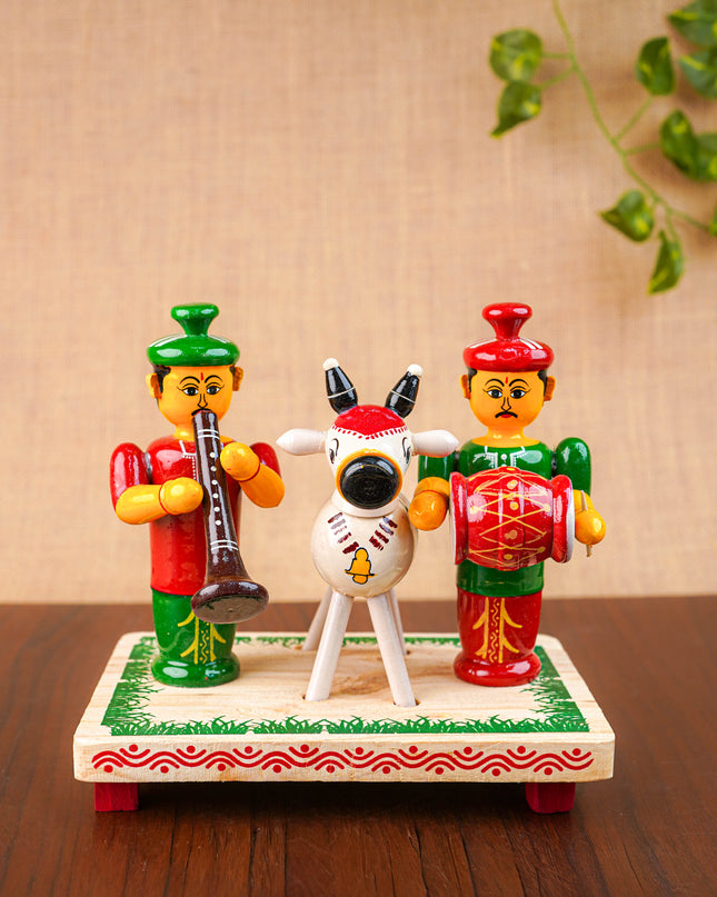 Etikoppaka Toys - Musicians with Cow - WL3819