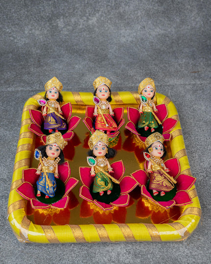 Bala Murugan on Lotus - Set of 6 - WL4177