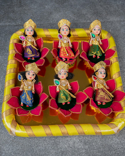 Bala Murugan on Lotus - Set of 6 - WL4177