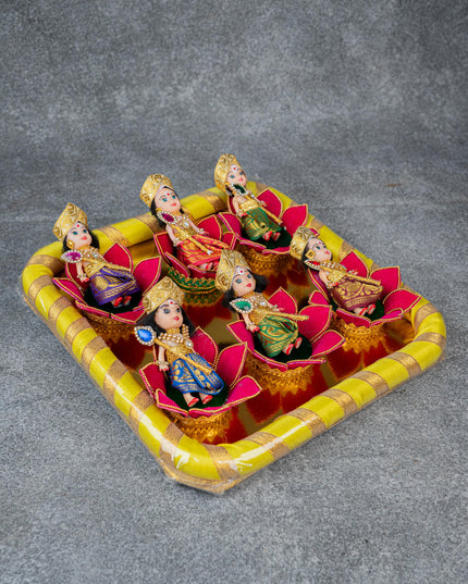 Bala Murugan on Lotus - Set of 6 - WL4177