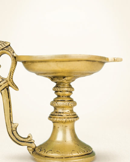 Brass Single Face Round Diya with Handle - WL4357