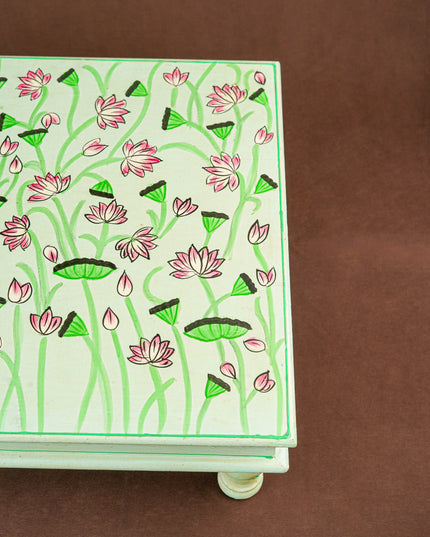 Handpainted Wooden Manai - WL4726