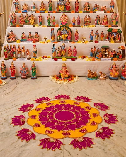 Rangoli with Set of 11 Lotus - WL5133
