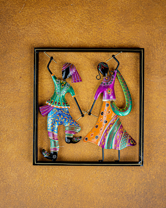 Metal Dandiya Couple Wall Hanging Frame - WL5252