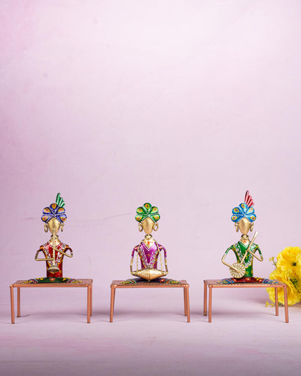 Metal Handpainted Marwari Musician on Chair - Set of 3 - WL5254