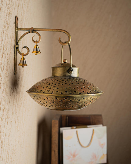Metal Wall Hanging T Light Holder - WL5276