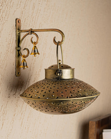 Metal Wall Hanging T Light Holder - WL5276