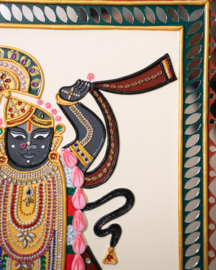 Lippan Art: Shreenathji Hanging Frame - 20 x 16 inch - WL5295