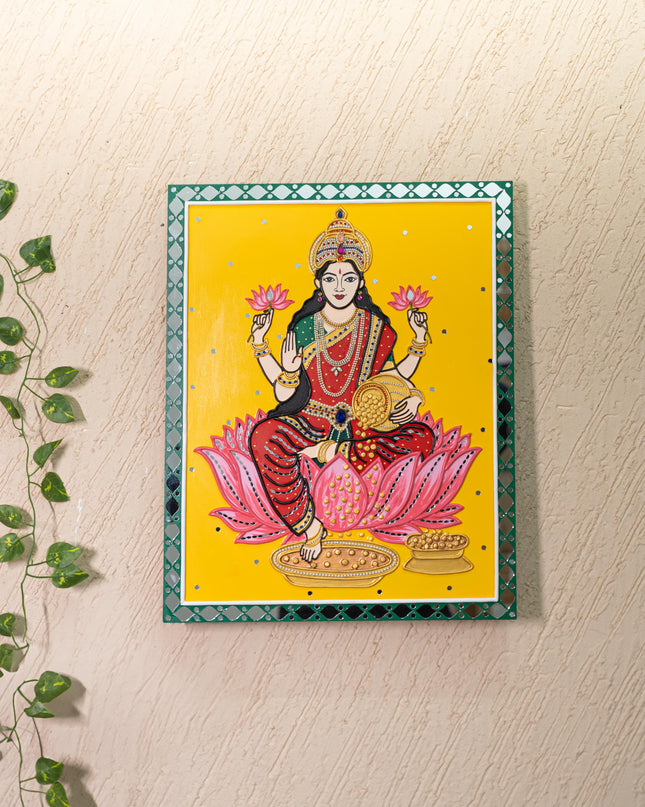 Lippan Art: Lakshmi Hanging Frame - 20 x 16 inch - WL5311