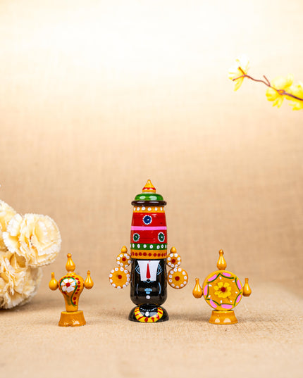 Kondapalli - Balaji with Shankh Chakra - WL5352