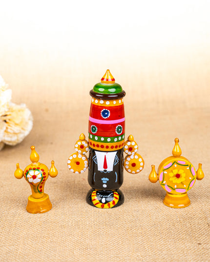 Kondapalli - Balaji with Shankh Chakra - WL5352