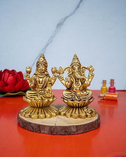 Brass Lakshmi Ganesha Idol - 3 inch - WL5480