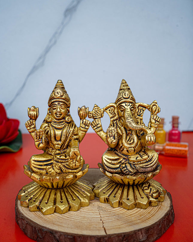 Brass Lakshmi Ganesha Idol - 3 inch - WL5480