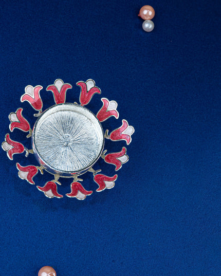 White Metal Designer T-Light Holder - Pink - WL5536-1