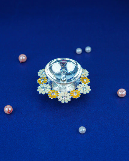 White Metal Floral Diya - Beige - WL5551-2